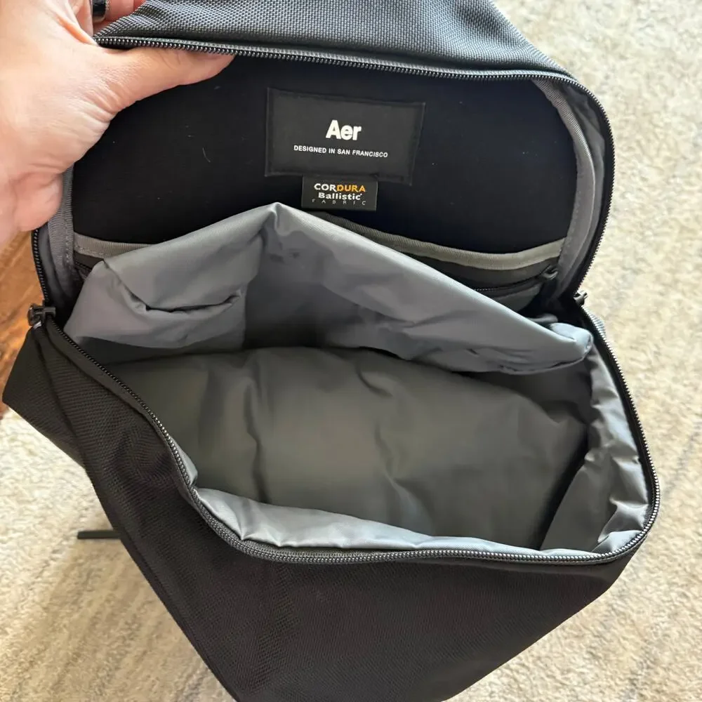 Aer Sling Bag 3 Gym Backpack Sling Bag NWT